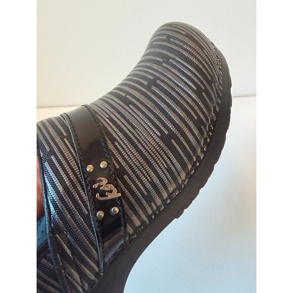 Sanita Koi Original Danish Clogs Shoes Womens EU 39 Slip-on Black Striped - Picture 1 of 10